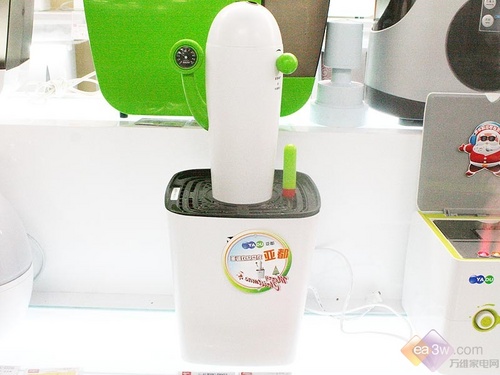 加湿器对缓解眼干有一定帮助,但对近视矫正没有直接作用。以下是具体分析