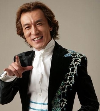 董卿的老公和孩子照片_董卿工资收入(2)