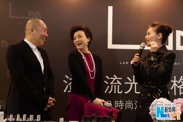 杨澜携手知名造型师诠释2013时尚流行趋势