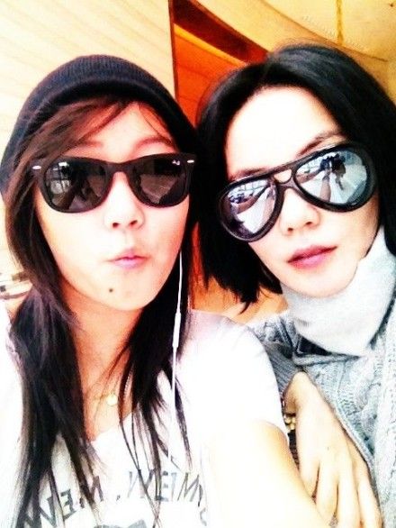 童首晒与王菲合影 领衔10大母女明星<em>姐妹花</em>_娱