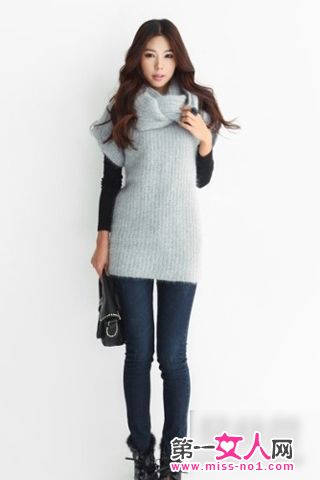 <em>宽松毛衣</em>配紧身裤 冬季藏肉显高瘦 _娱乐中心