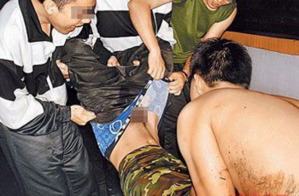 女兵也疯狂!台军士兵不雅照大曝光(图)