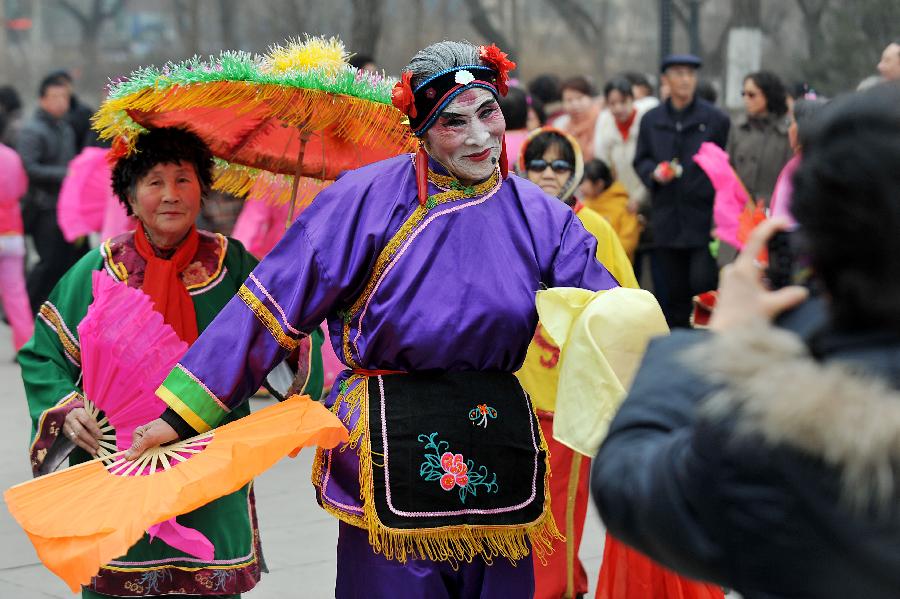 太原:欢欢喜喜闹元宵