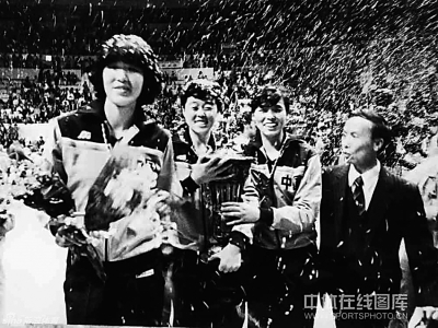 追忆前<em>中国女排</em>名将陈招娣:排坛永远的独臂将