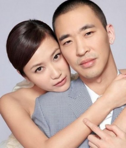 徐静蕾腾讯微博晒黄立行近照 网友高呼在一起