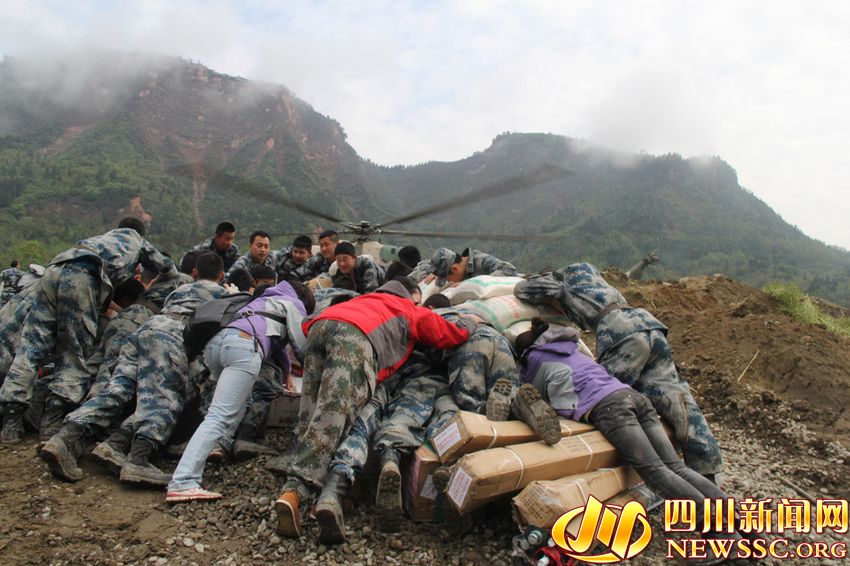 动态图片高清图绿色 7664507557193861021.jpg