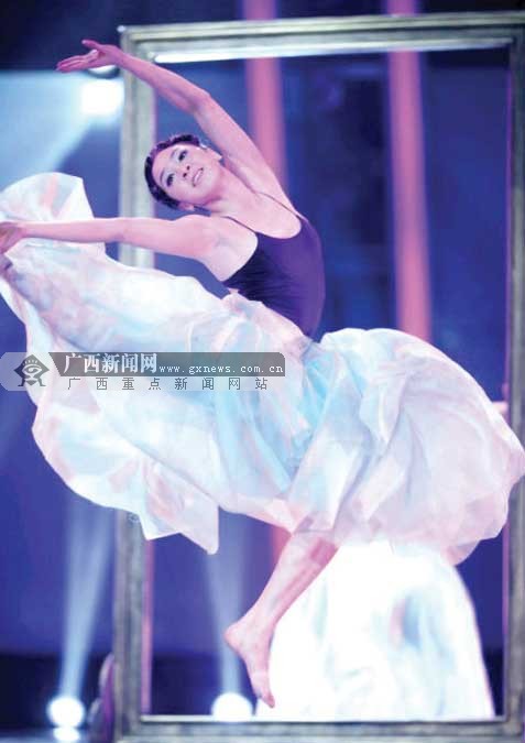 九大导师坐镇总<em>决</em>选南宁<em>妹</em>梁岱青决战 舞林 (图