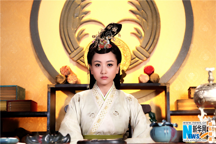 《陆贞传奇》杨蓉霸气冷艳 美妆华服诠释女王范儿