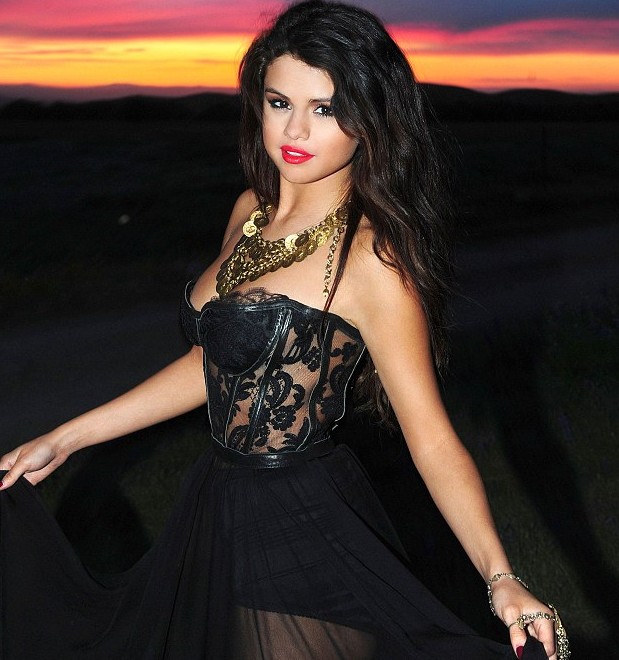 赛琳娜戈麦斯图片大全 8472146255611280952.jpg