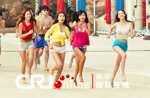 <em>SISTAR</em>击败<em>少女时代</em>拍广告 穿吊带热裤大秀火