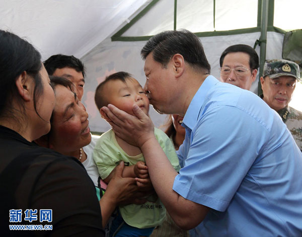 \大朋友\习近平和孩子们在一起
