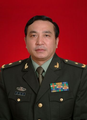 朱生岭任上海市委常委 上海警备区政委