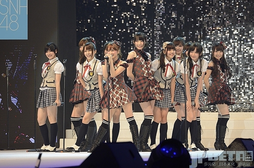 snh48海外首秀+akb48,少女时代同台热舞
