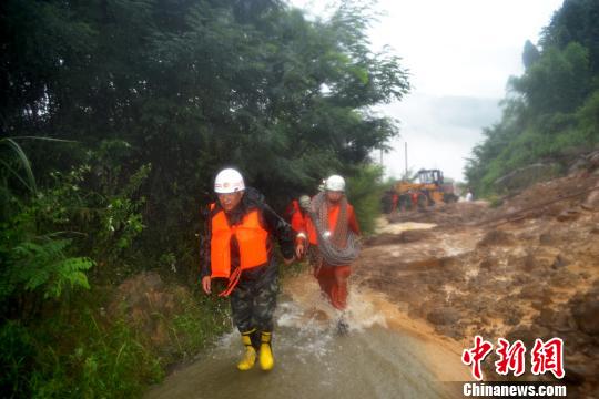 汶川迁移人口_汶川地震