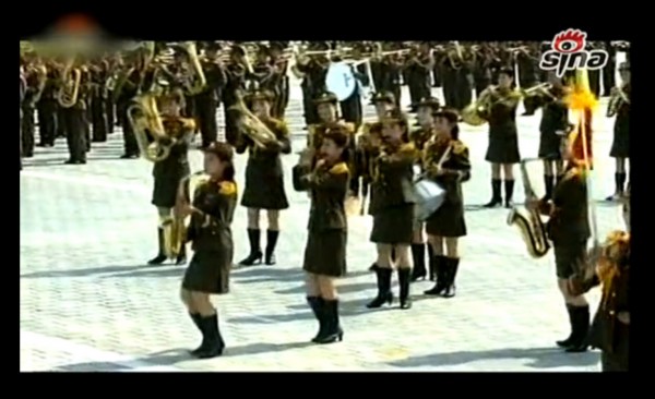 2013朝鲜阅兵式高清完整版
