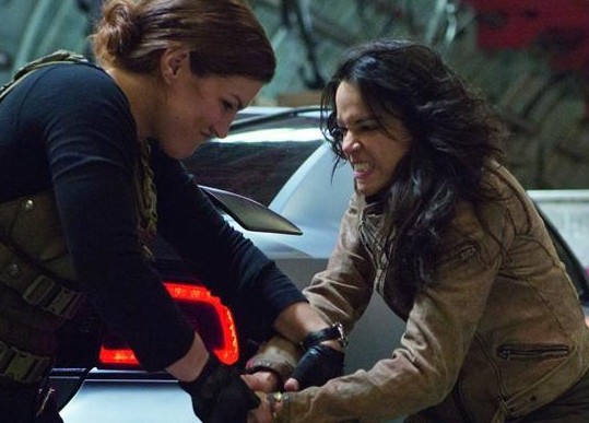 《<em>速度与激情6</em>》单力救市亚历山大 首周3天