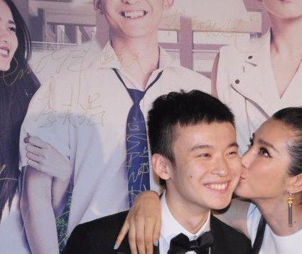 王京花经纪人简介 6424169420941800300.jpg