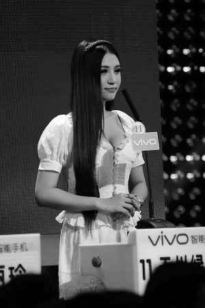 《非诚勿扰》德国专场 "女汉子"们疯狂抢男