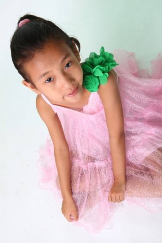 童星张轩萌正式加盟章国庆导演工作室 全面起航_娱乐中心_中国网