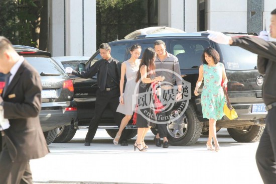 <em>王朔</em>缺席<em>女儿</em>大婚 陈丹青称他没勇气站这[图]_