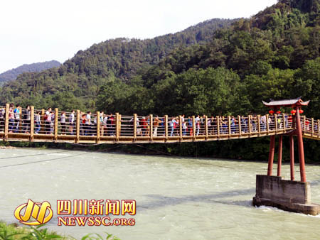 5吨洒水车_5吨垃圾 人均(3)