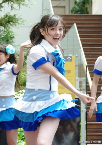 14岁美少女蹿红日本+盘点意外爆红的民间\西施\