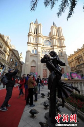 武汉建国内首条教堂婚庆街