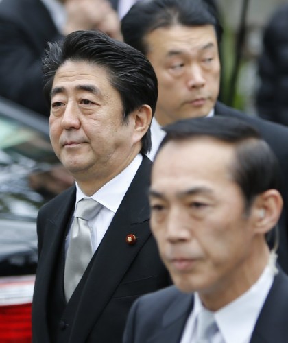 日本首相安倍晋三参拜靖国神社(高清组图)