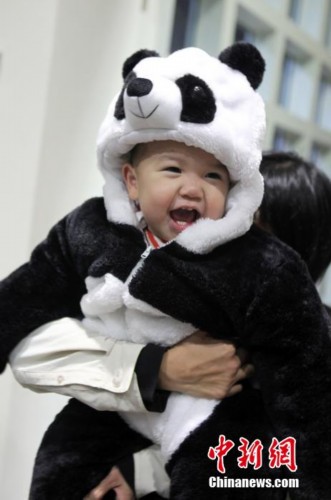 说悄悄话的照片 1783744549987762247.jpg