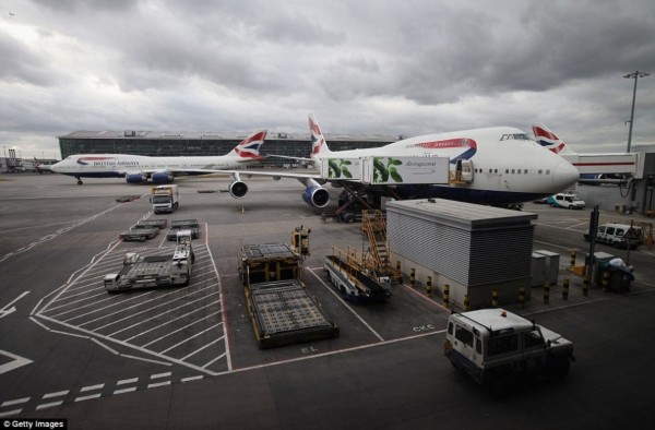 探秘欧洲最大机场行李处理系统:总长48公里(组