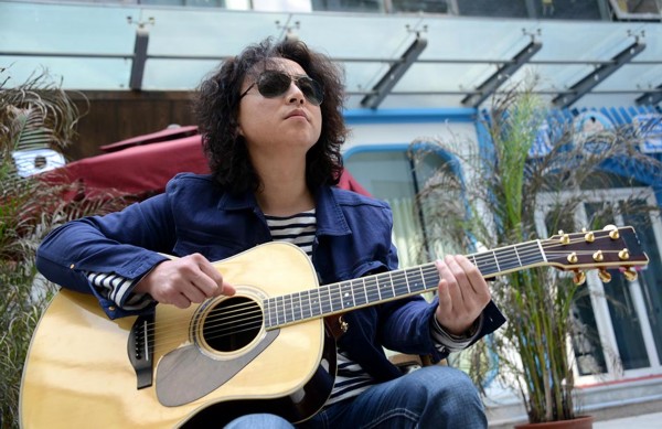 赵照回济南答谢歌迷 全国巡回演唱会已启幕