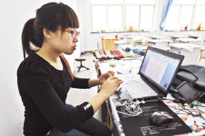 大四<em>女生找工作</em>遇<em>最难</em>就业季 面试20多次未果