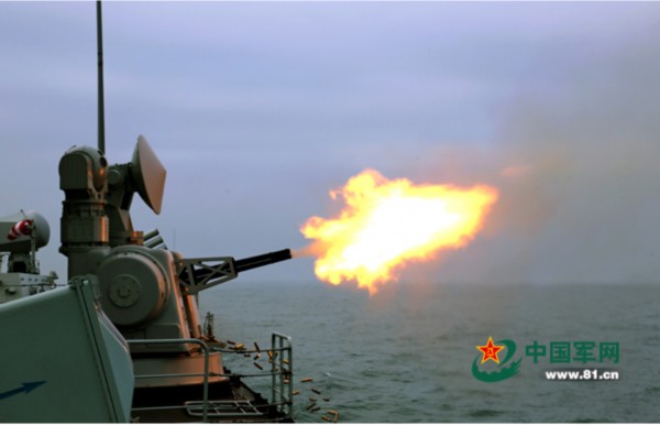 高清:东海舰队052C级郑州号导弹驱逐舰火力威