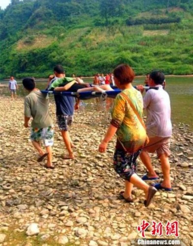 湖北来凤县5名重庆籍务工人员游泳溺亡(图)