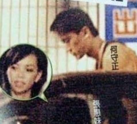 乡车震清晰视频在线 盘点全裸香艳明星车震门照片