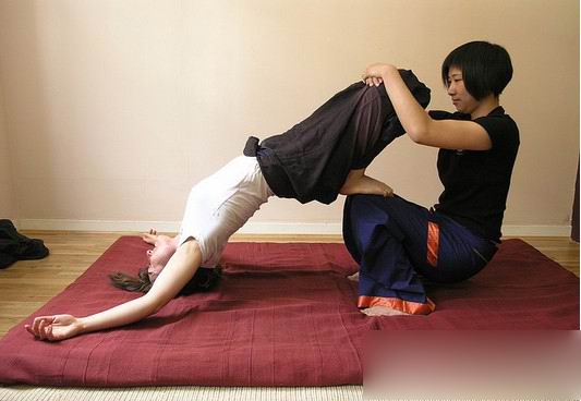 泰式按摩是什么手法 8568060845066308915.jpg