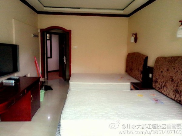 川农大高档宾馆变女生宿舍 收费跟普通宿舍一