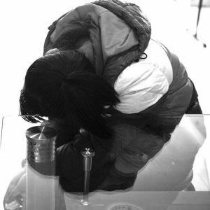 浙江一男子逼13岁<em>表妹</em>卖淫1400多次被判死缓