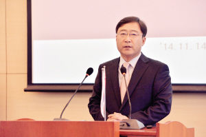 韩国中央大学校长:韩国大学生不热衷考公务员