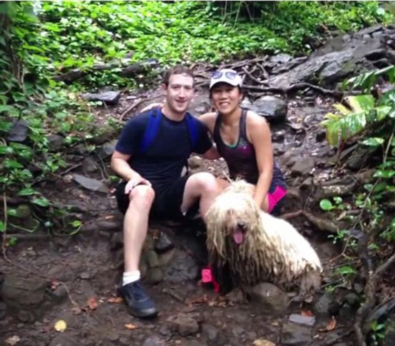 扎克伯格为妻子制作温馨视频庆祝结婚两周年(