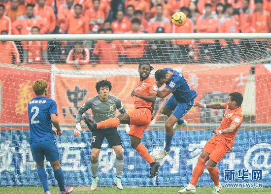 足协杯:鲁能读秒绝杀1-2舜天 总分5-4夺冠_中国