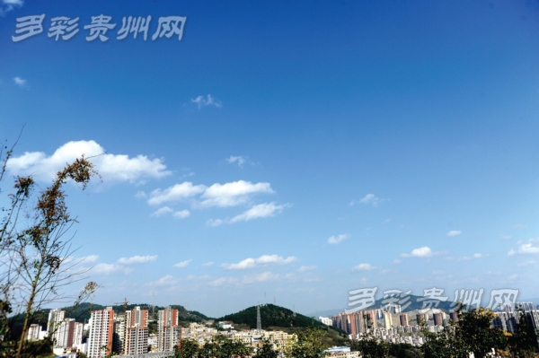 贵阳昨天迎来难得的艳阳天最高气温达21℃ 今