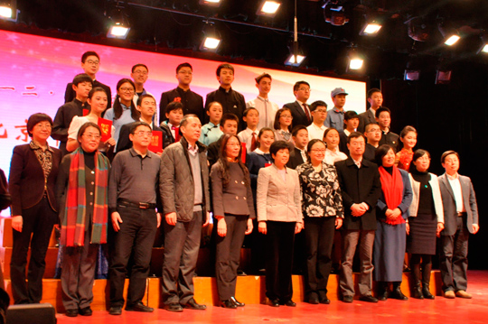 北京中学生诵读红色经典赛 探索开放性语文学