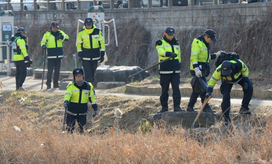 中国朝鲜族人口下降_陕西贫困人口减少406万 移民搬迁实现精准脱贫(3)