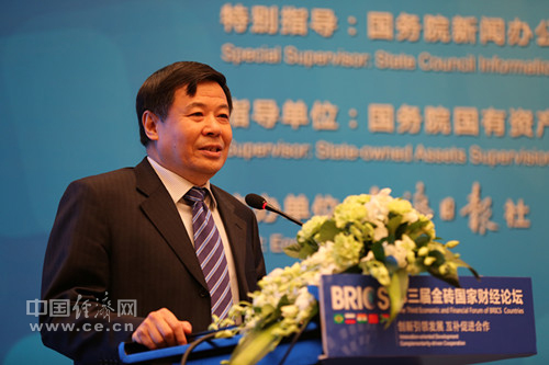 朱光耀:金砖国家开发银行已举行首次临时董事会