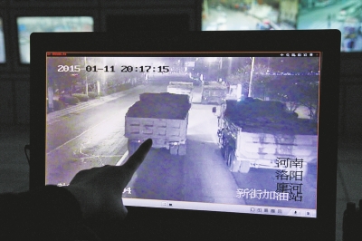 洛阳渣土车夜里拉肚子增派两倍人手10小时清