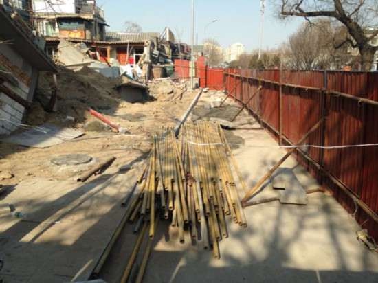 徐州人大代表挖塌北京德外大街 至今未露面