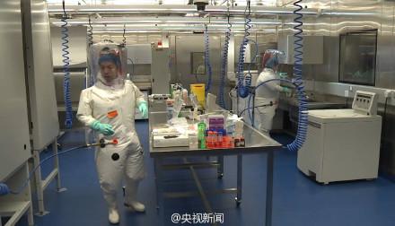 中国建成最高级生物实验室 进入需穿太空服_