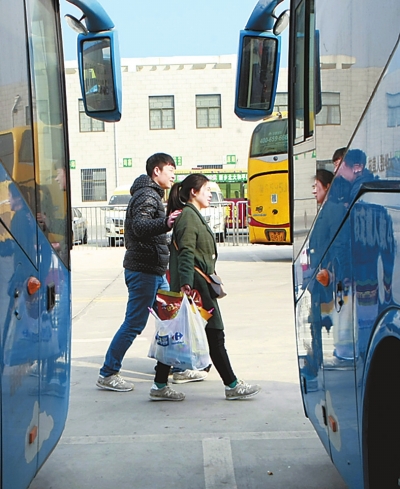 文明河南 暖暖新年:回家过年给妈带个女婿(图)