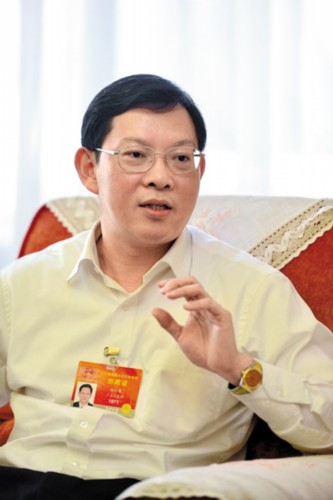 汕头市市长郑人豪:两年后从潮汕坐高铁去香港